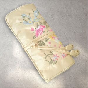 Floral Embroidered Jewelry Roll